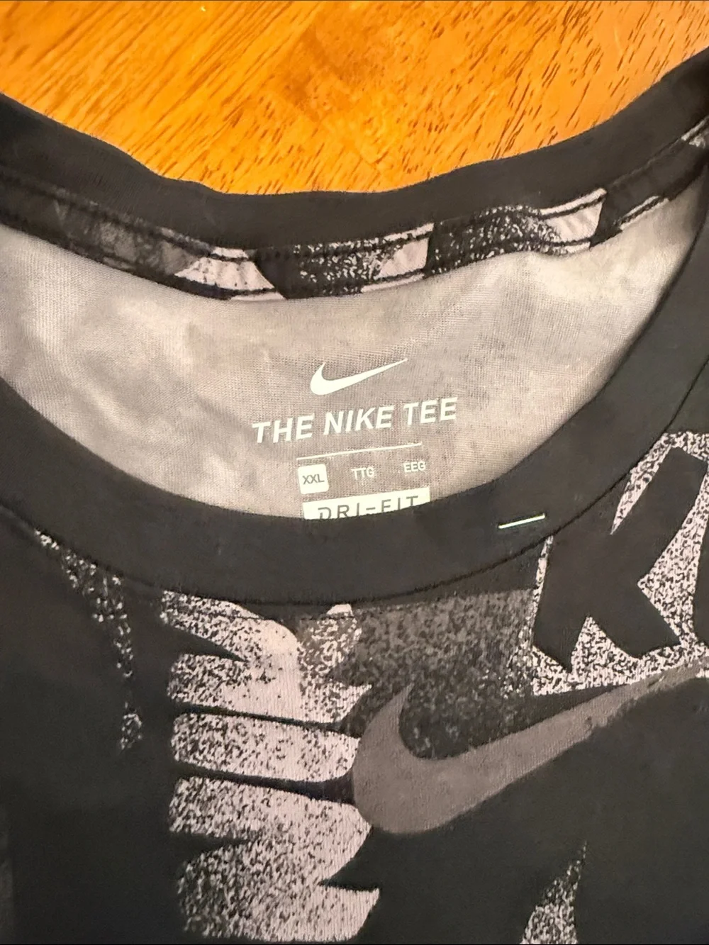 Nike Black & Gray All-Over Graphic Logo Short Sleeve Tee with Red Swoosh xxl